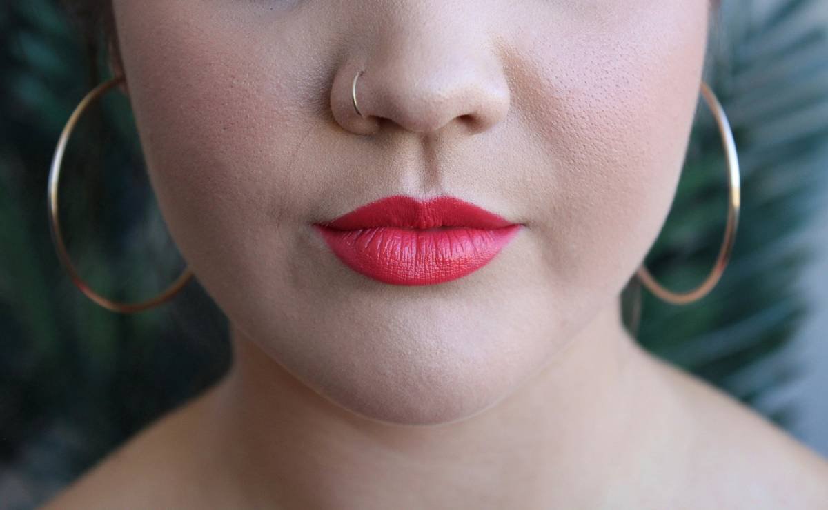 Lip Plumper Shine: How to Get Juicy, Glossy Lips Without the Sting